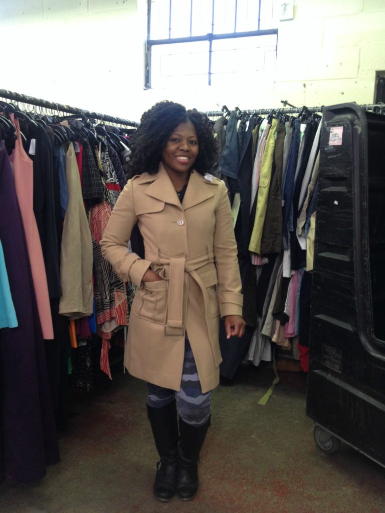 looking-Fly-on-a-dime-thrift-shop-thrift-shopping-trench-coat-belted-trench-coat