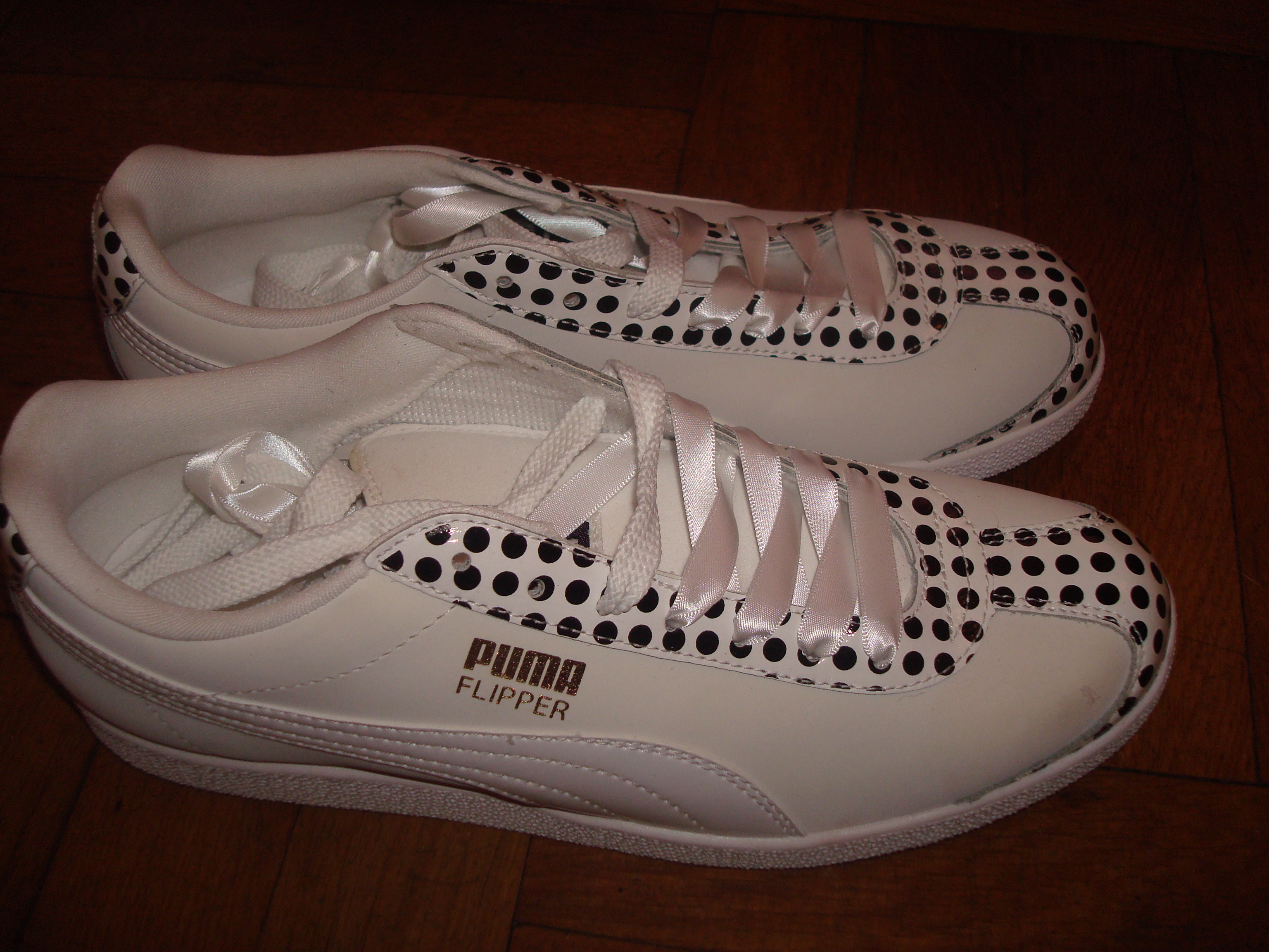 puma bow dots