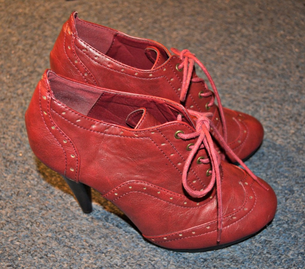 thrift store shoes, how to thrift for shoes