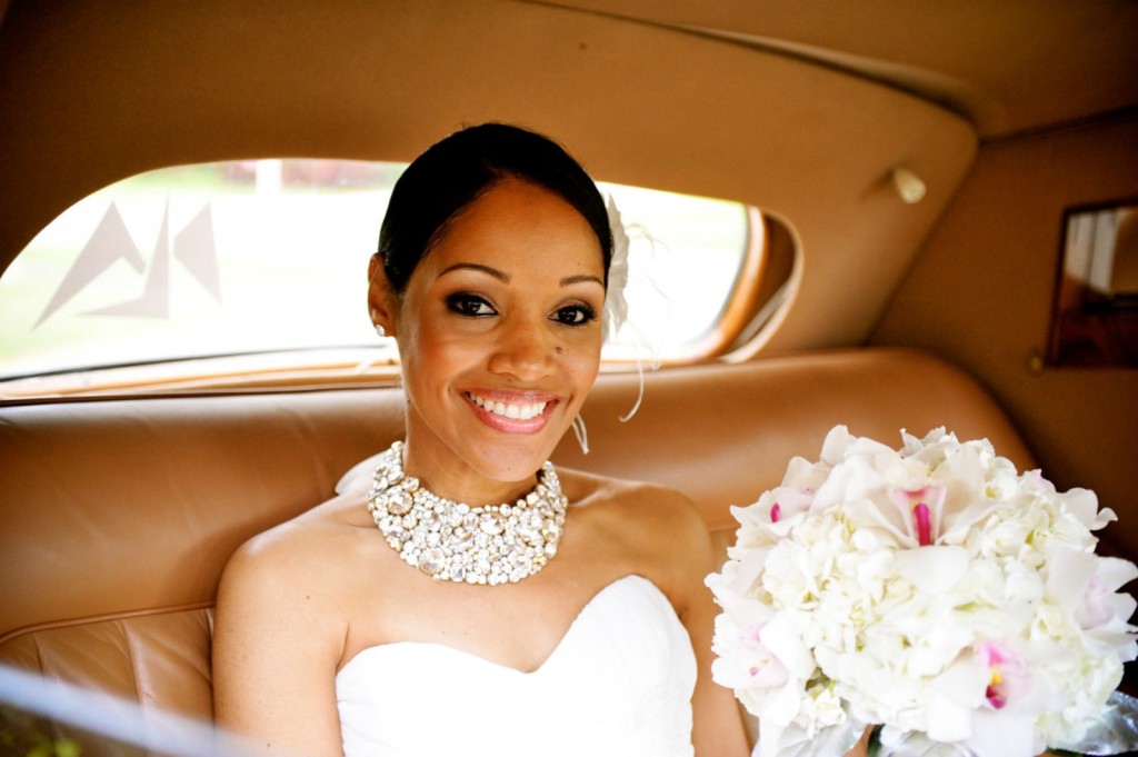 how to accessorize a wedding dress, statement jewelry