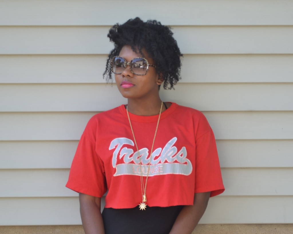 Thrifty Threads 365: oversized sunglasses and vintage top