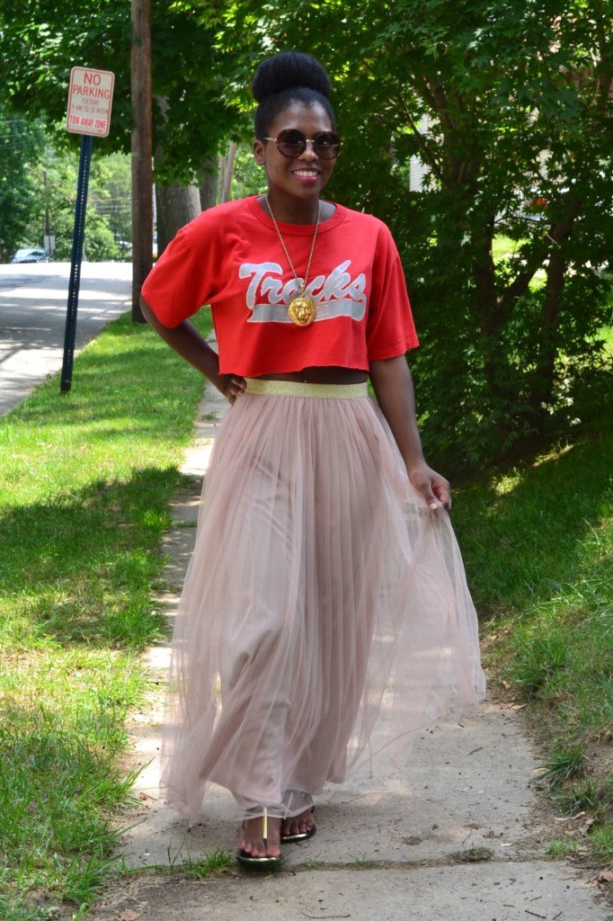 THRIFTY THREADS 365, TULLE SKIRT, VINTAGE SHIRT, CLOTHES CONTACT
