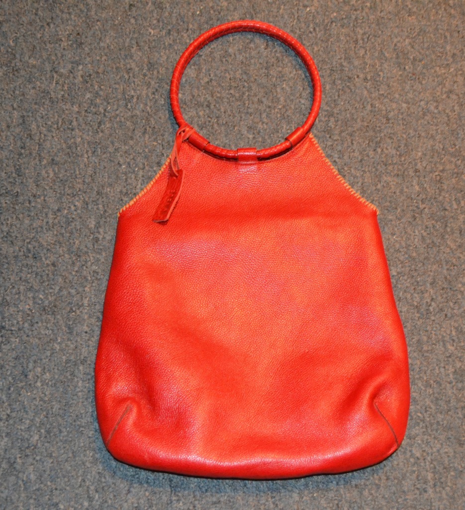 vintage-red-purse-salvation-army-haul-thrift-shopping